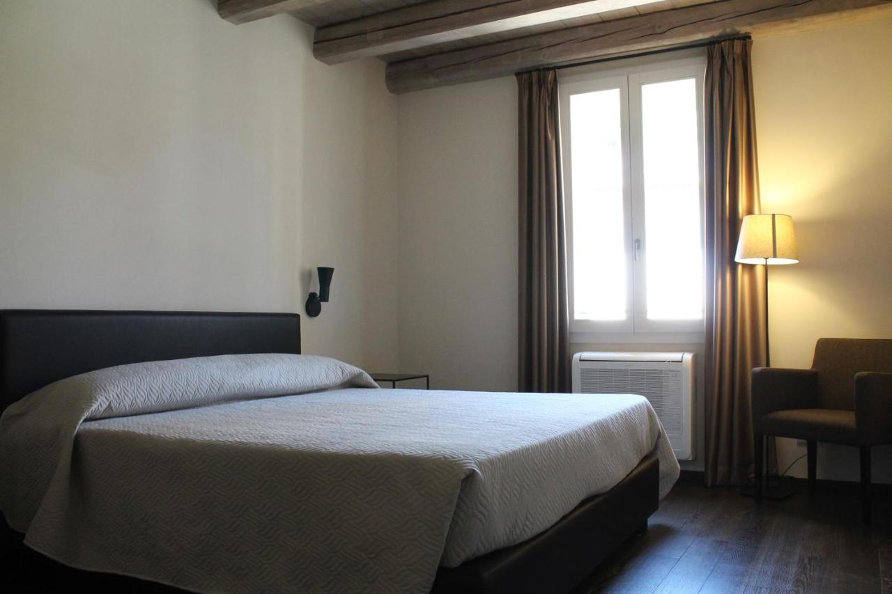 ساسو ماركوني Appartamenti Palazzo De Rossi المظهر الخارجي الصورة