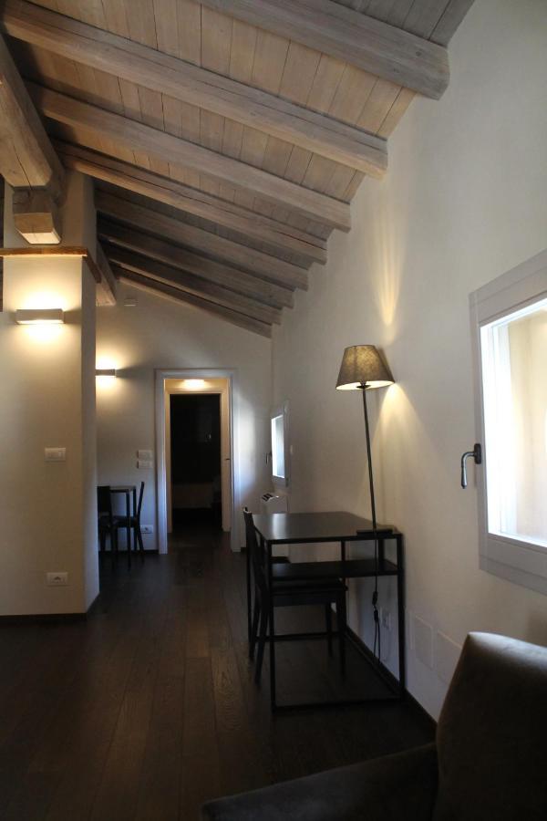 ساسو ماركوني Appartamenti Palazzo De Rossi المظهر الخارجي الصورة